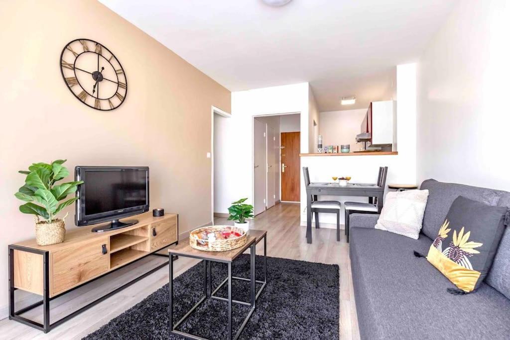 Appartement Avec Parking Et Terrasse Metro 7 Et Paris Villejuif Eksteriør billede