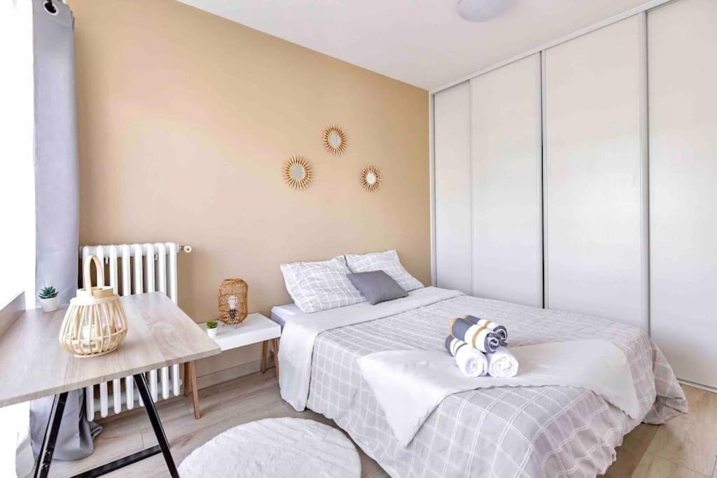 Appartement Avec Parking Et Terrasse Metro 7 Et Paris Villejuif Eksteriør billede
